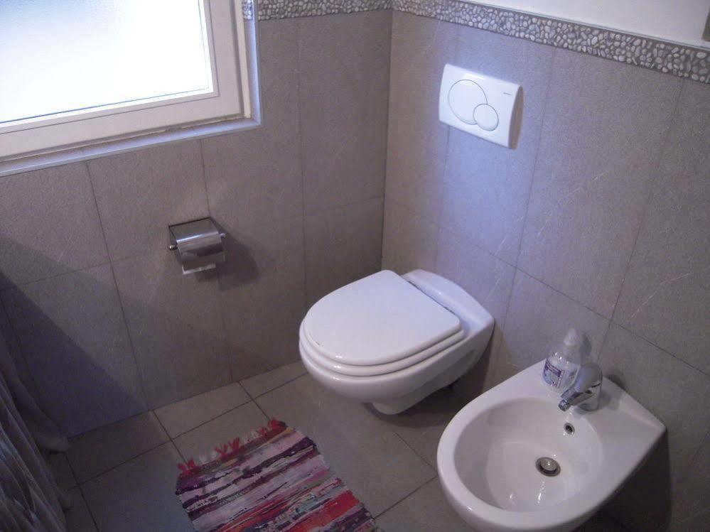 Bed And Breakfast Al Viale Papa Giovanni Bergamo Exterior foto