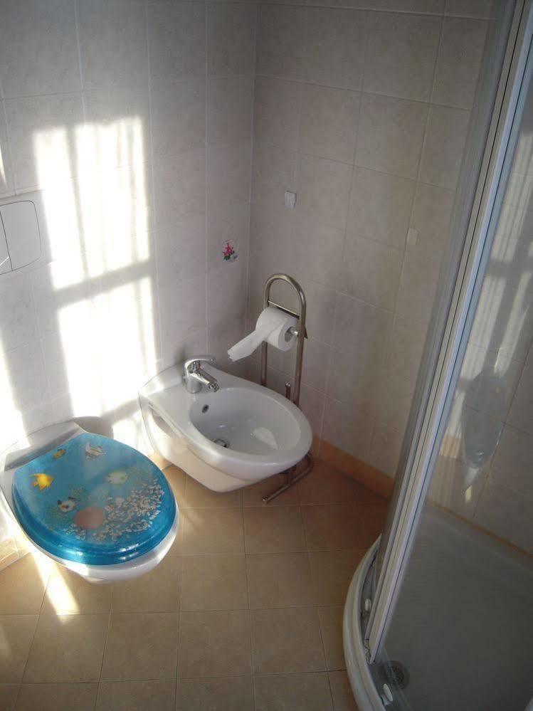 Bed And Breakfast Al Viale Papa Giovanni Bergamo Exterior foto